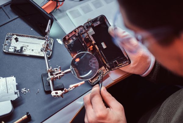 Kedai Repair Phone Johor Bahru – Kualiti Terbaik | iKlinic Gadget